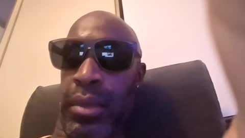 aj297914 online show from June 29, 3:58 am