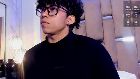 akazaboy online show from February 24, 5:10 am