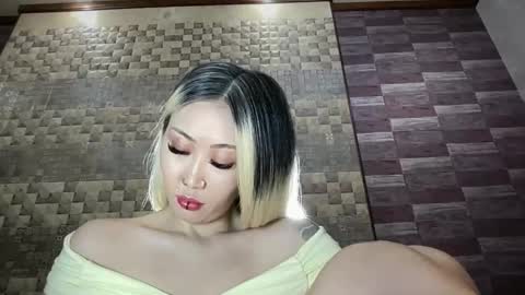 Akemi online show from April 5, 8:28 pm