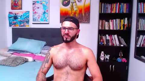 akiles online show from February 18, 9:20 pm