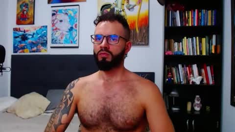 akiles online show from October 22, 12:47 am