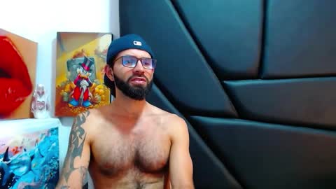 akiles online show from April 22, 12:07 am