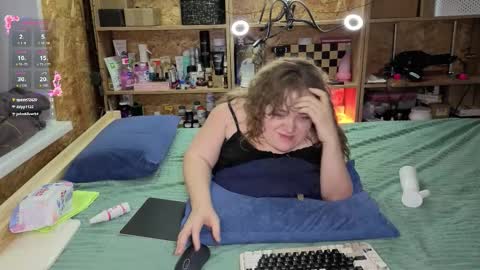 Natalie online show from December 22, 4:47 pm