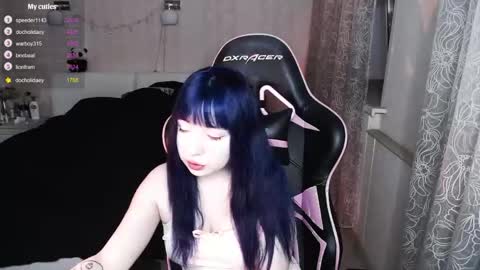 akirahartyx online show from April 3, 4:36 pm