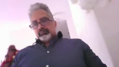 aladdin31673 online show from December 21, 5:30 pm