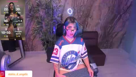 ALAHIA online show from February 21, 6:44 pm