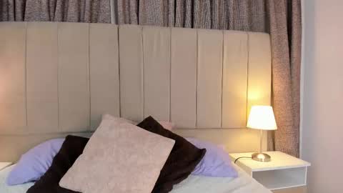 alahia_hank online show from October 17, 8:02 pm