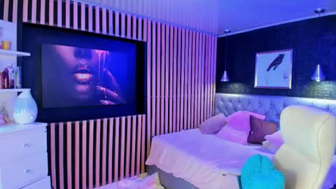 Alaia Alegria online show from October 26, 12:22 am