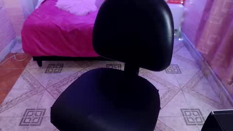 alaia_blue1 online show from November 18, 1:47 pm