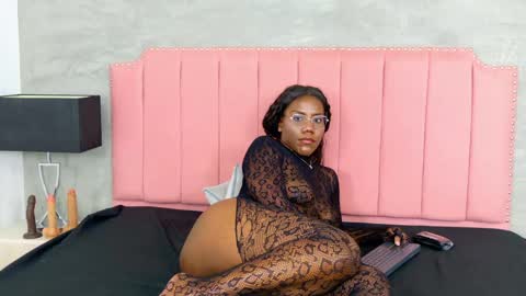 alaia_colins online show from May 23, 1:34 am