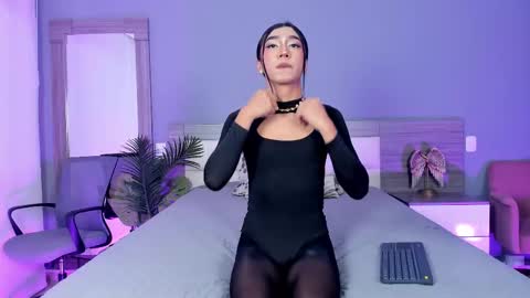 alaiaguerra online show from November 13, 8:33 pm