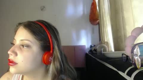 alaina_blessed online show from May 5, 10:04 pm