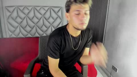 alan__smith online show from November 25, 8:07 pm