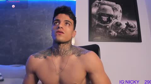 alan_morrys online show from February 9, 3:11 am