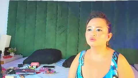 ALANA PETITE online show from July 15, 1:16 pm