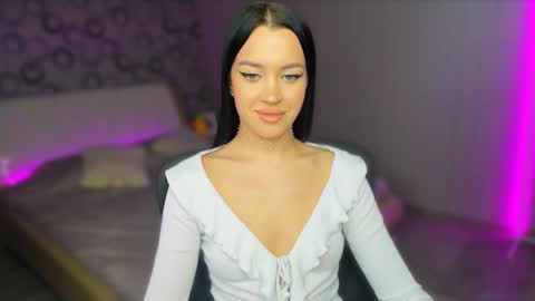 alanamell online show from February 22, 1:13 pm