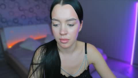 alanamell online show from January 31, 1:11 am