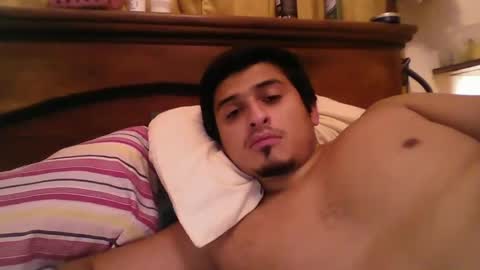 Snapshot of alanargenttt25 chatting on February 2, 7:20 am alanargenttt25 online show from February 2, 7:20 am