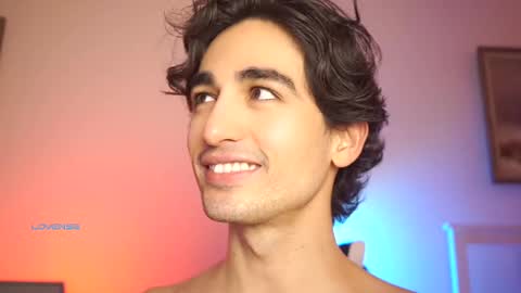 idenavarre online show from February 28, 3:26 am