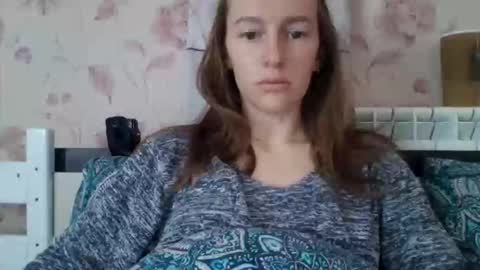 Elisa online show from May 25, 9:37 am