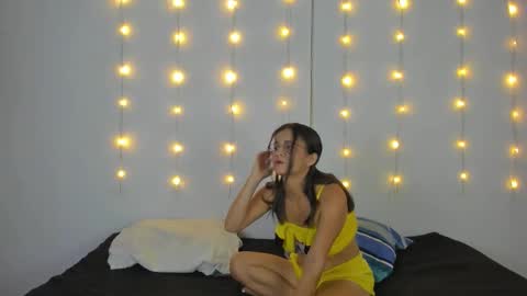 I WANT TO FEEL YOU online show from February 9, 10:45 pm