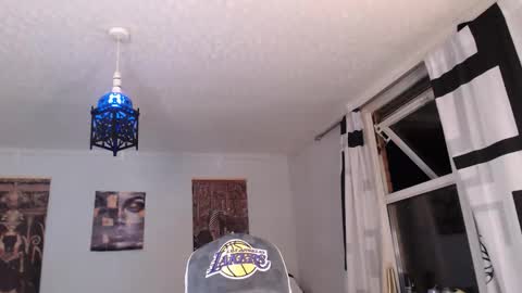 aldovitzo online show from April 2, 11:11 pm