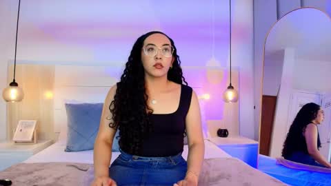 Alehia Cute online show from November 18, 11:15 pm