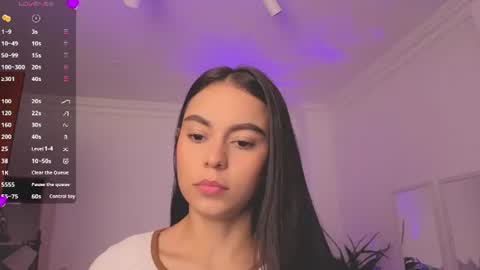 Alejandra online show from June 19, 11:27 am