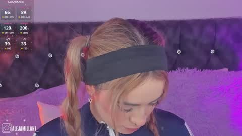 Snapshot of alejamillan1 chatting on February 28, 8:20 am   night GTM -5 online show from February 28, 8:20 am