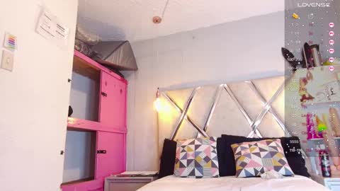 alejandra martins online show from February 18, 2:38 am