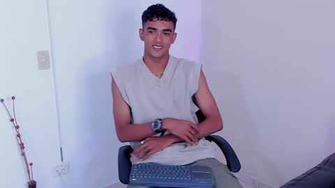 Alejandro williams online show from May 13, 10:19 pm