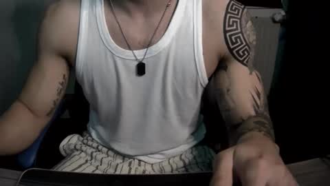 alejoduarte16 online show from November 30, 9:38 am