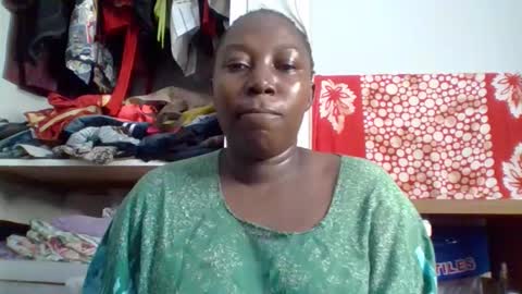 Noreen Kennth and Emilly online show from November 2, 6:35 am