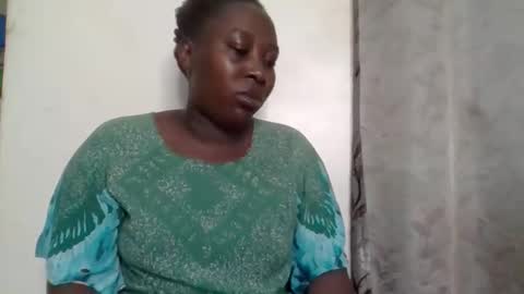 Noreen Kennth and Emilly online show from April 4, 7:04 am