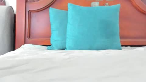 Aleshka Clark online show from February 10, 8:56 pm