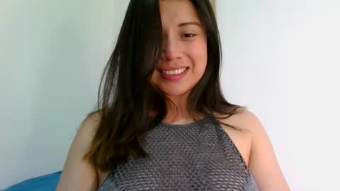 QUEEN OFF MILk  IM BACK  15 NOV online show from March 28, 7:26 pm