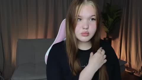 aleskasage online show from June 3, 7:11 am