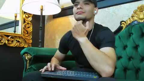 Alessandro King online show from July 16, 10:11 pm