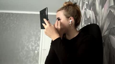 Betty online show from November 14, 10:17 am