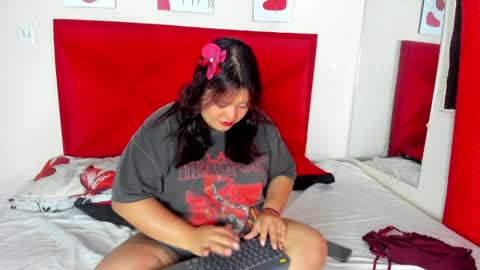 AleSweett online show from March 27, 12:50 pm