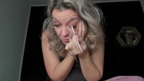 alesys69 online show from January 14, 2:19 am