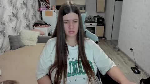 Aletta Oushen online show from November 13, 1:25 pm