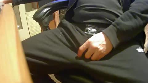 alex81pv1981 online show from April 5, 7:33 pm