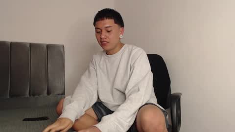 Owen online show from February 7, 2:19 am