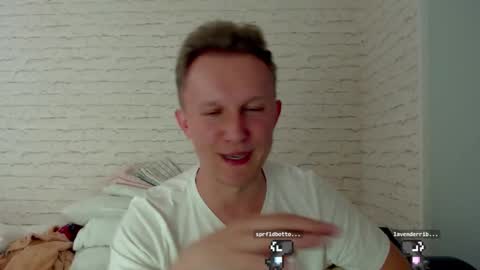 Alex Amazing online show from March 24, 9:43 pm