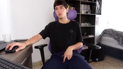 alex_connorr online show from October 3, 3:20 pm