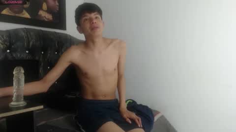 alex_it0 online show from May 26, 12:44 pm