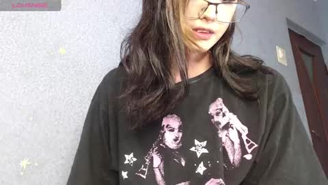 Snapshot of alex_lsf chatting on January 27, 7:24 am CorneliaLia inst  online show from January 27, 7:24 am