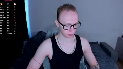 alex_silent online show from April 11, 9:57 am