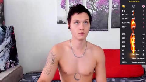 Alex WandHot online show from October 1, 7:40 am